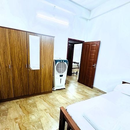 Vcs Apartments Parassinikadavu Parassinikkadavu المظهر الخارجي الصورة