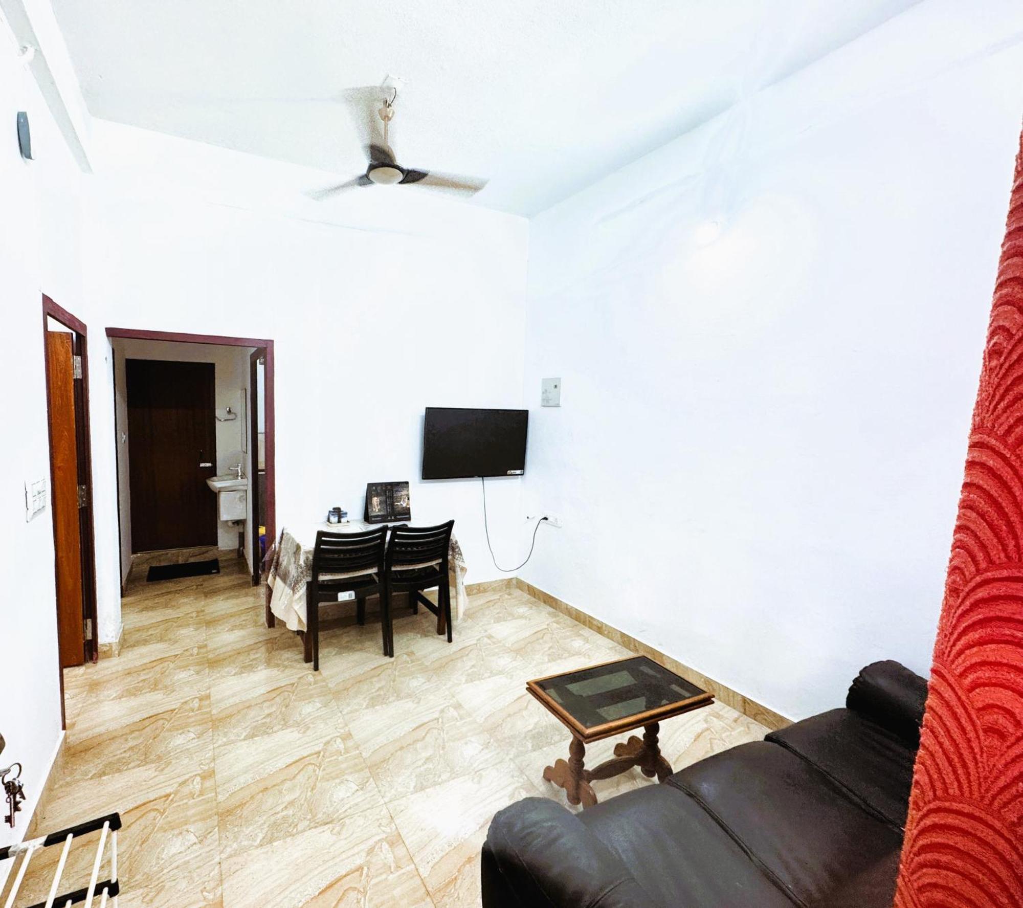 Vcs Apartments Parassinikadavu Parassinikkadavu المظهر الخارجي الصورة
