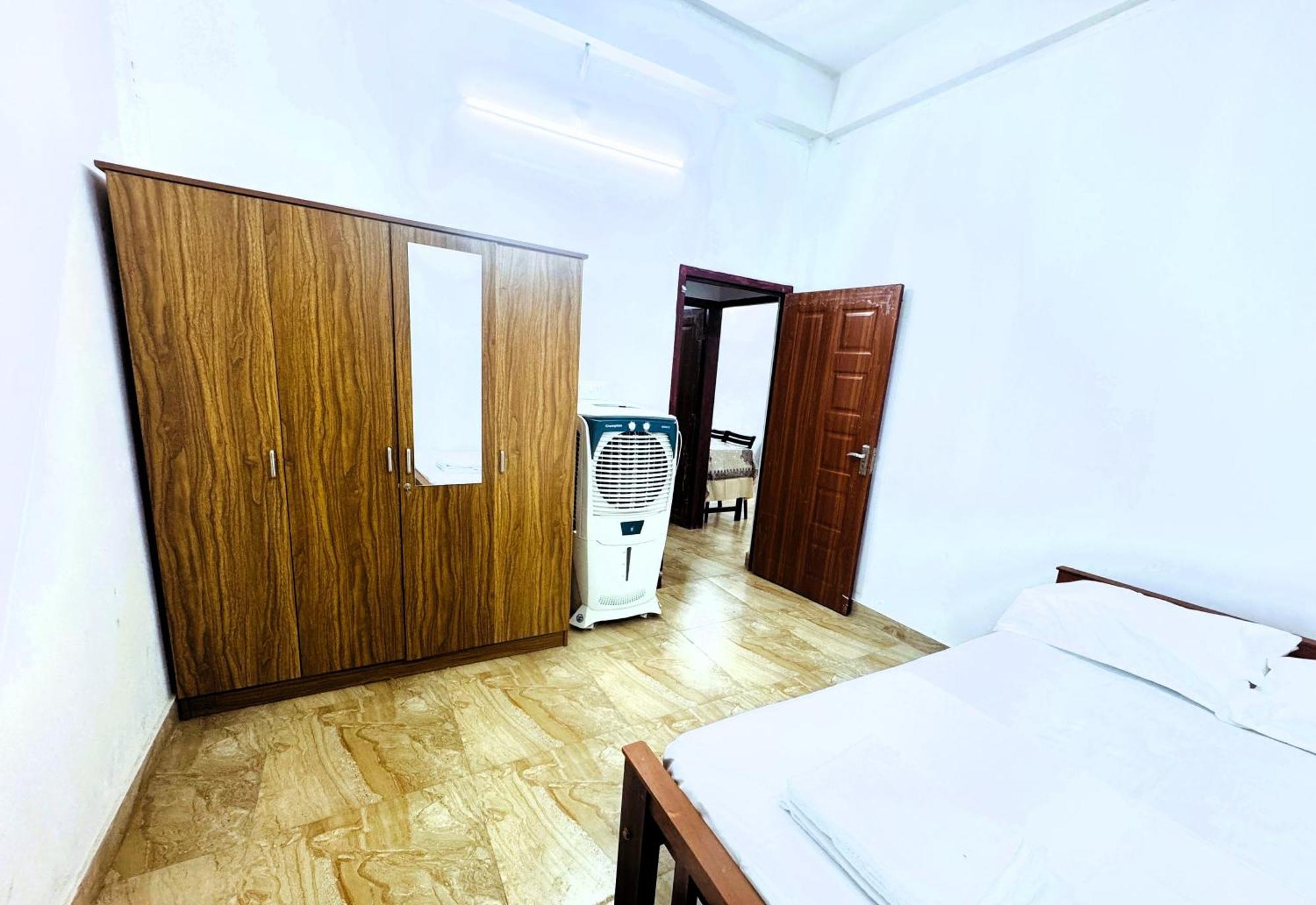 Vcs Apartments Parassinikadavu Parassinikkadavu المظهر الخارجي الصورة