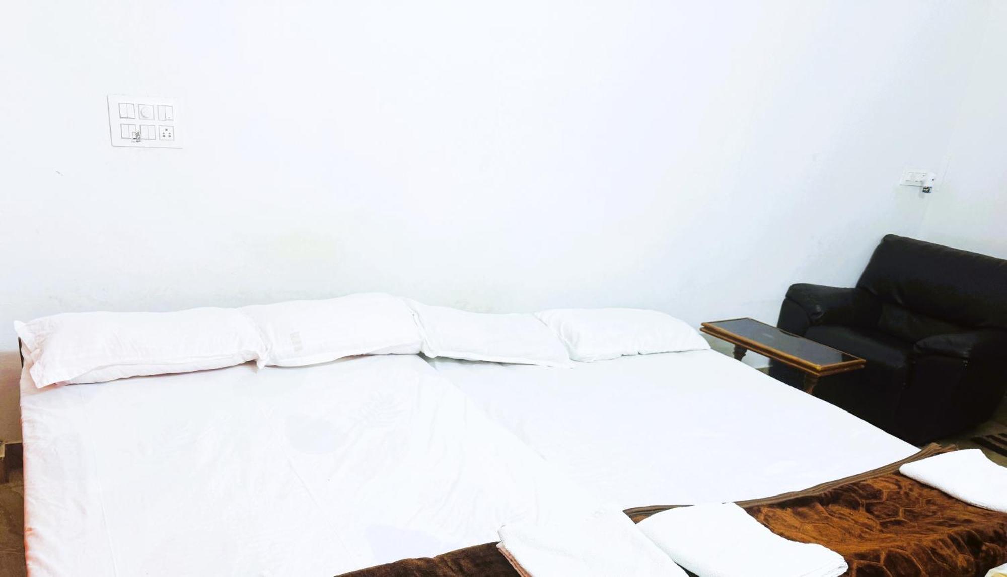 Vcs Apartments Parassinikadavu Parassinikkadavu المظهر الخارجي الصورة